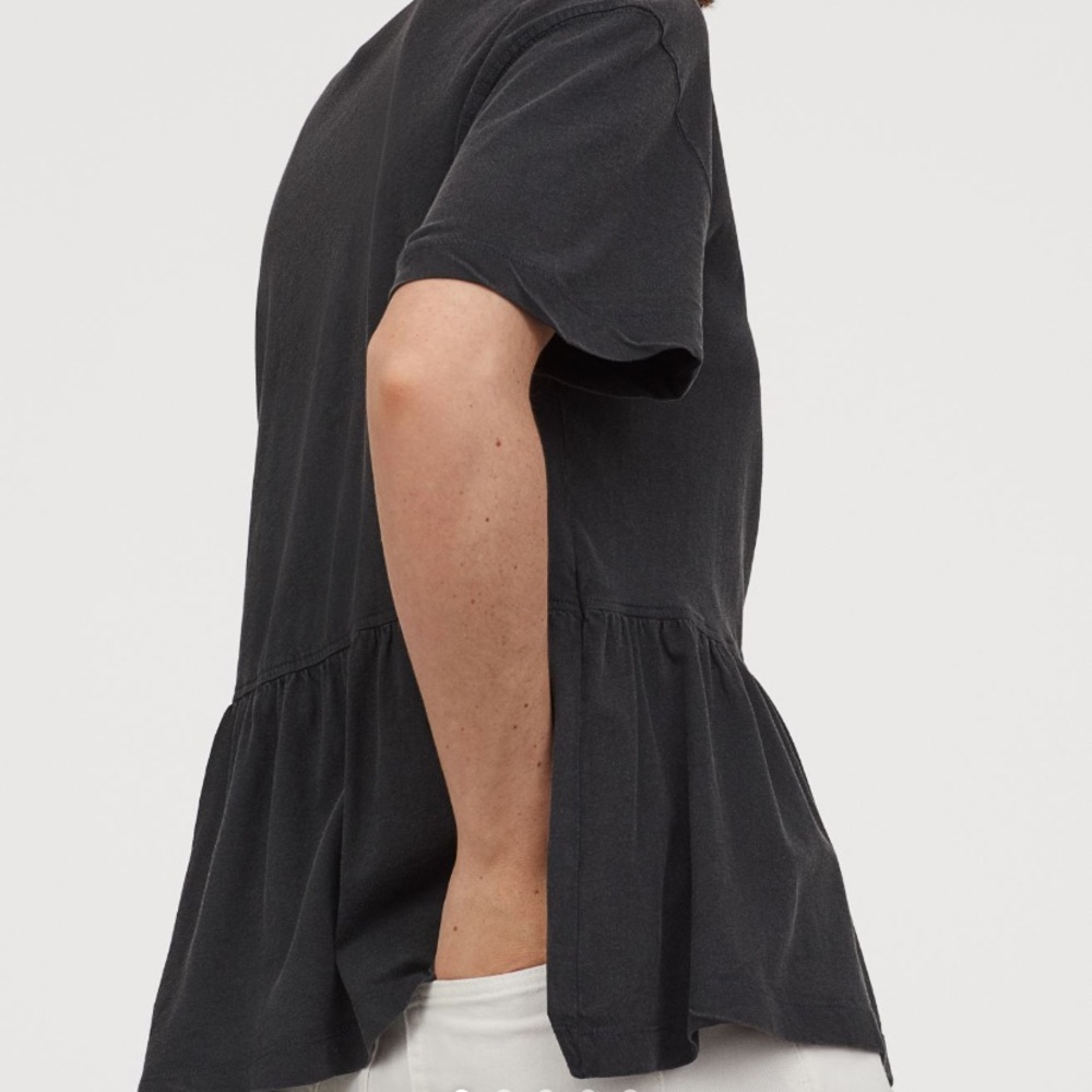 H&M Charcoal Gray Cotton Peplum Top